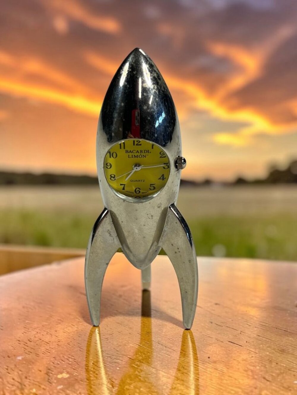 Vintage Bacardi Limón Chrome Rocket Ship Quartz Desk Clock - Retro Space Age